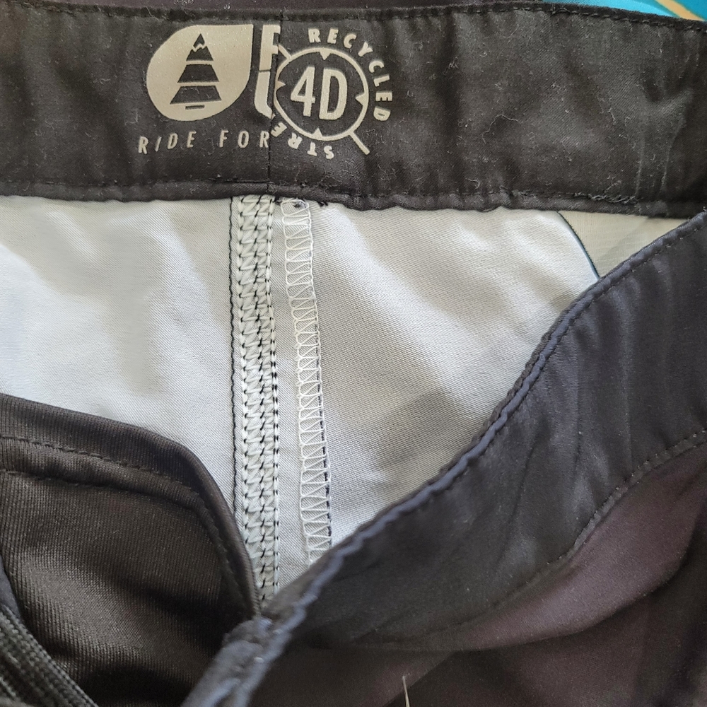 Mens PICTURE board shorts Ride for the future 4 way stretch swim 32 Small - Picture 9 of 11